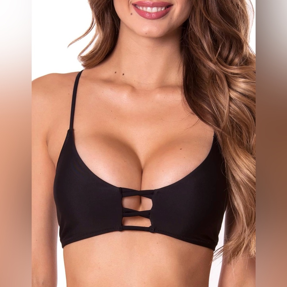 NWT RELLECIGA Women's Strappy Bikini Top~Small~Black~$60